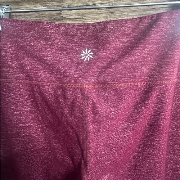 Athleta Red Capri Leggings Streamlined Performance Fit - Picture 3 of 11